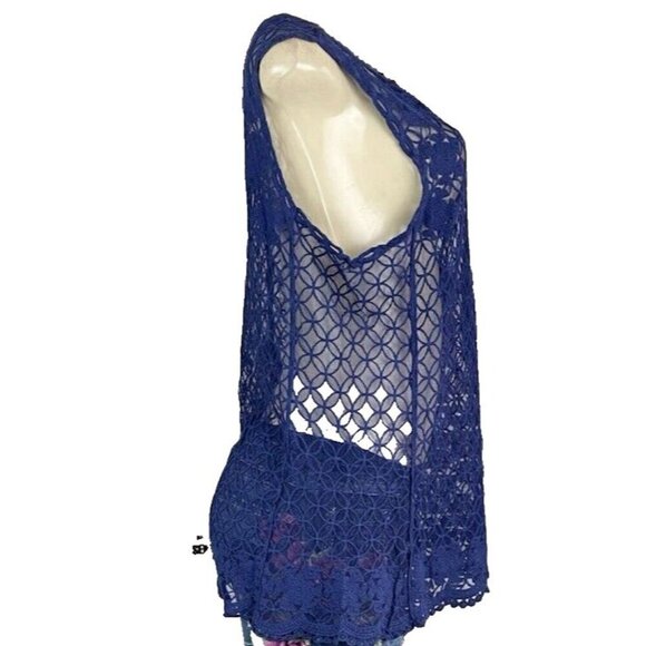 Forgotten Grace L Navy Blue Sheer Mesh Floral Crochet Scoop Neckline Tank Top - Picture 3 of 6